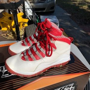 Jordan 10 “red steel” size 4Y